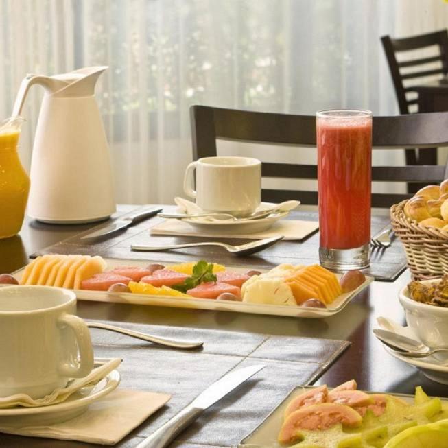 Hotel & Residencia Alphaville Баруэри Экстерьер фото